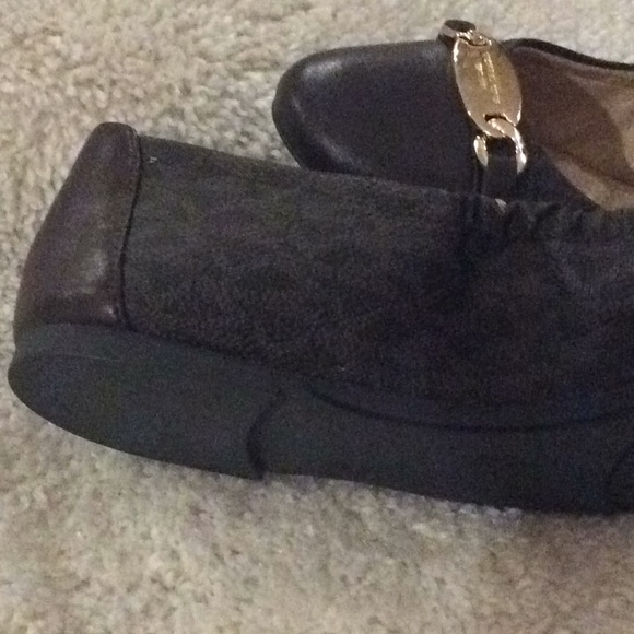 New Authentic Michael Kors Signature Ballet Flats - Picture 4 of 4